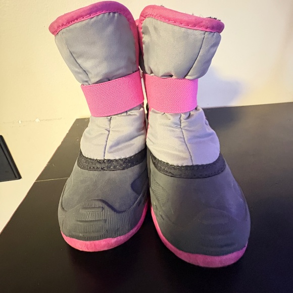 Kamik Other - Kamik boots; winter/snow, waterproof; rubber treaded soles; kids size 7
